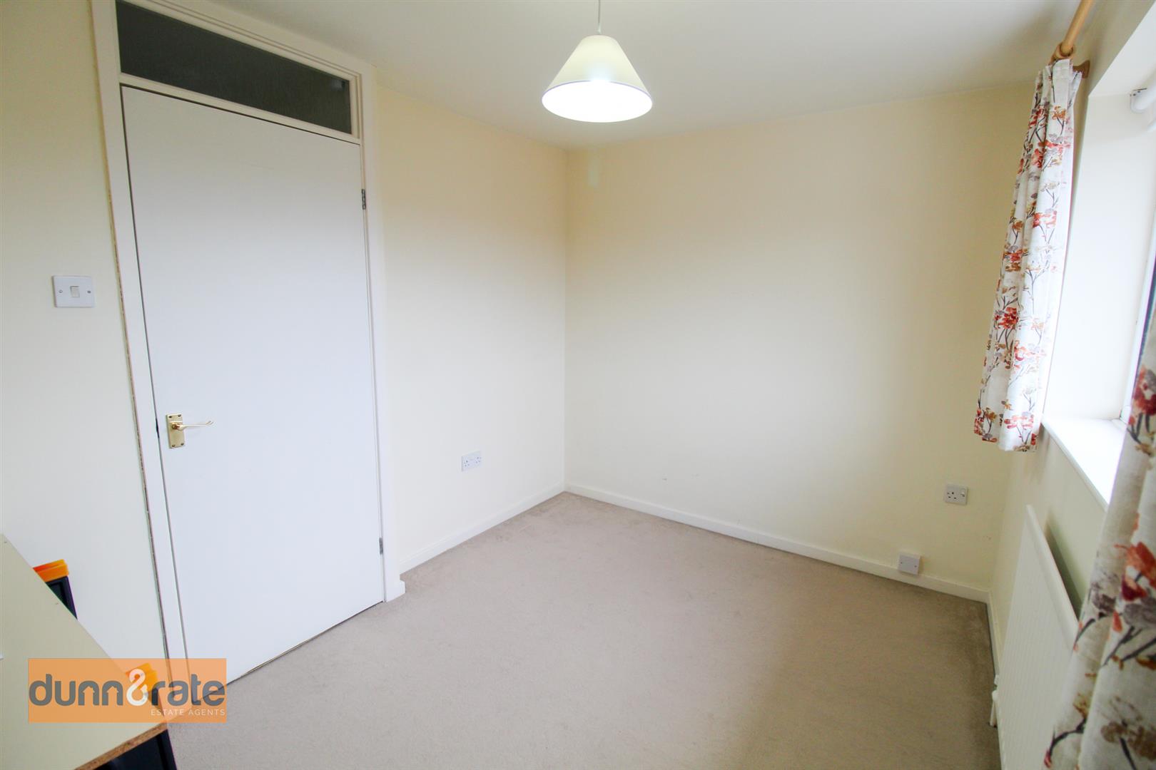 Kirkwall Grove, Milton, Stoke-On-Trent